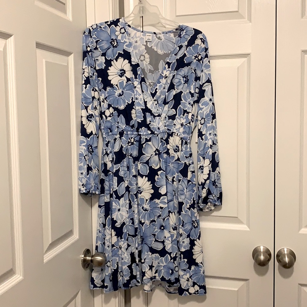 Old Navy blue floral dress